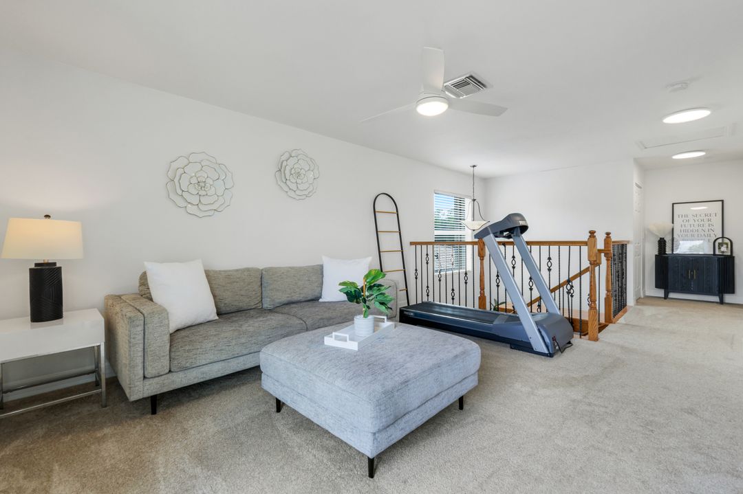10490 Spruce Pine Ct, Fort Myers, FL 33913