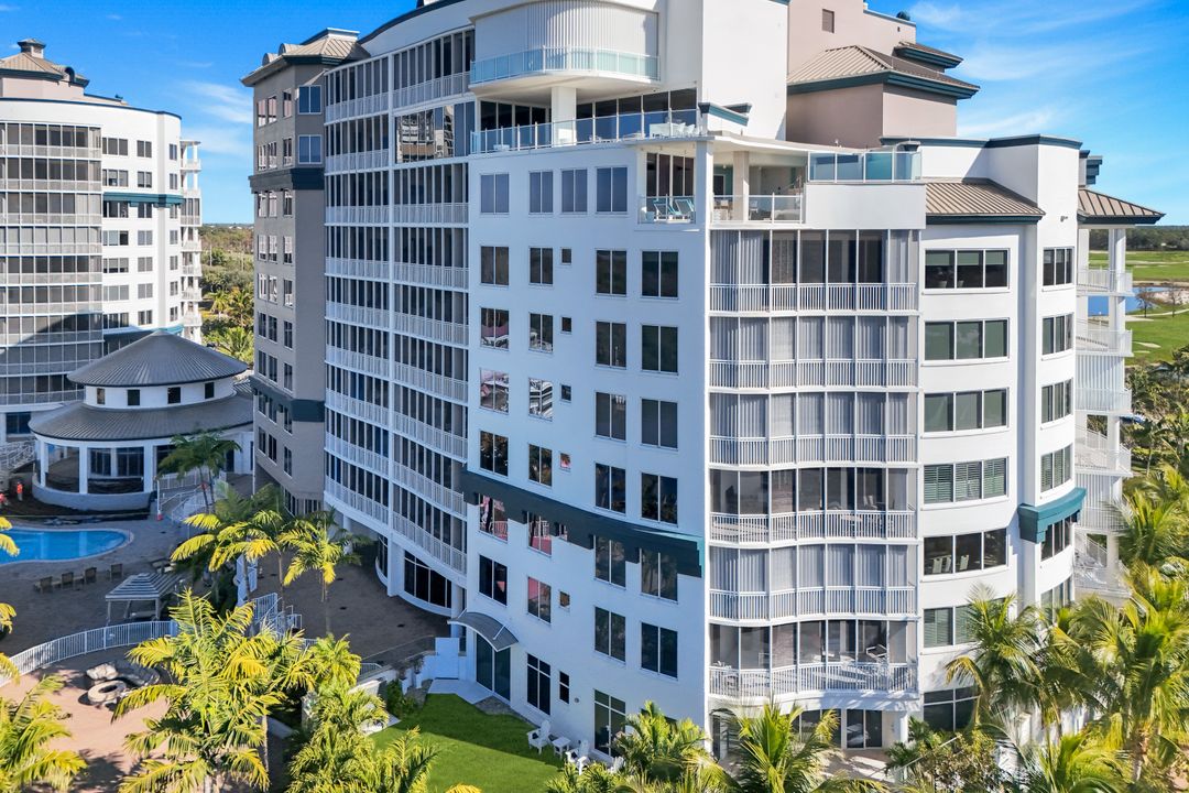 13665 Vanderbilt Dr #301, Naples, FL 34110