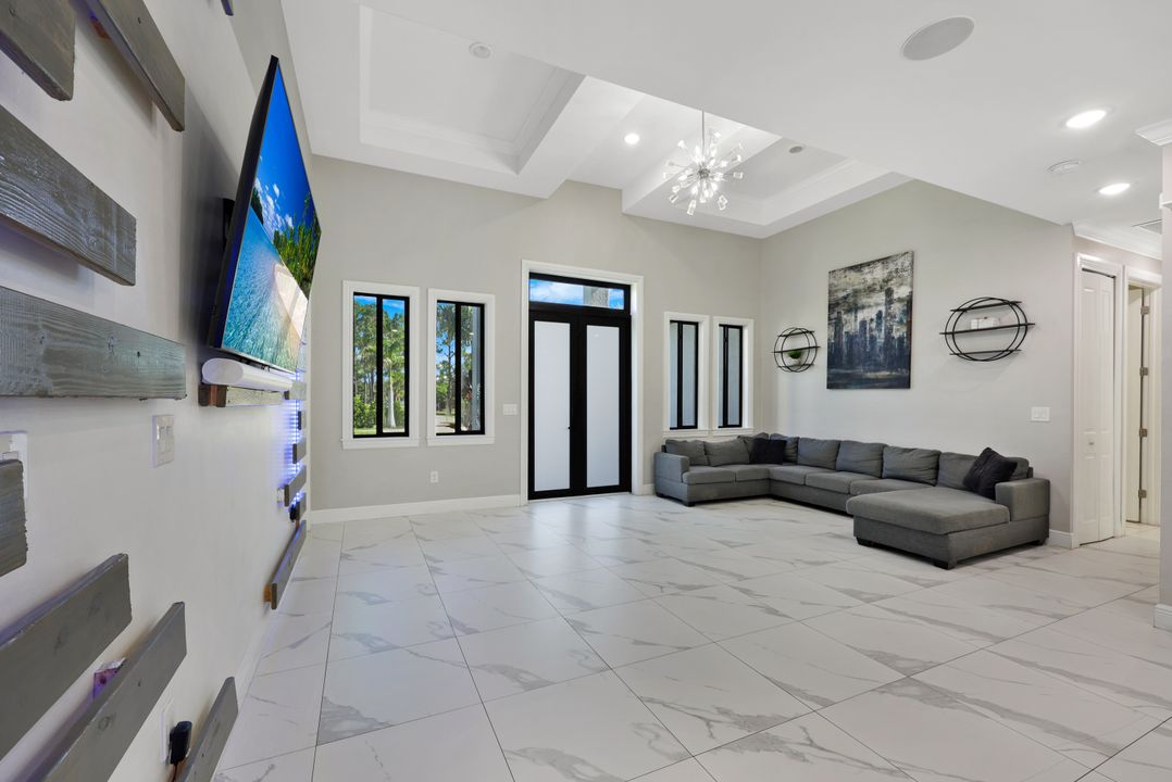 3362 56th Ave NE, Naples, FL 34120