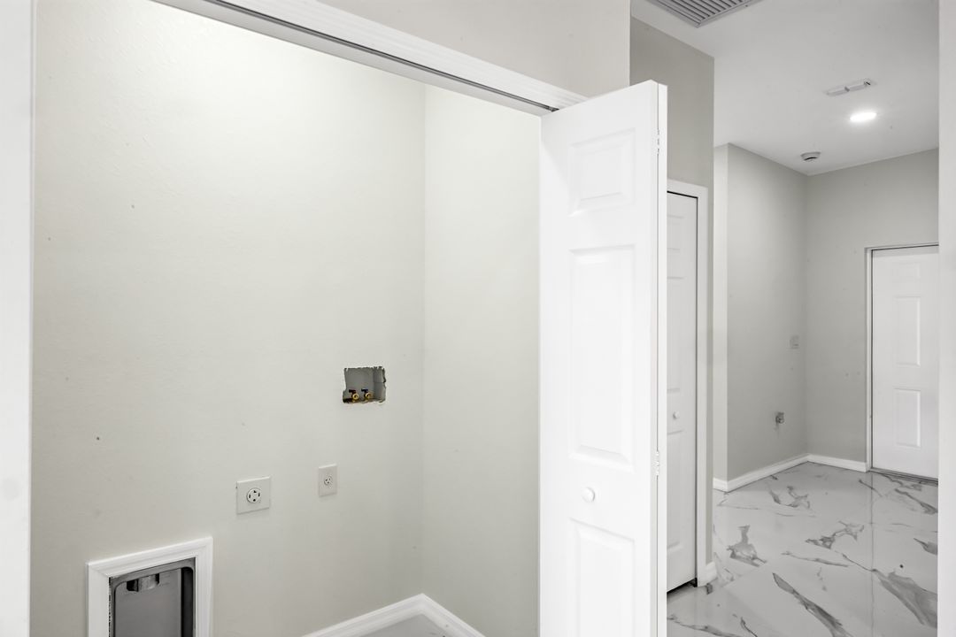 1235 Hillcrest St E, Lehigh Acres, FL 33974