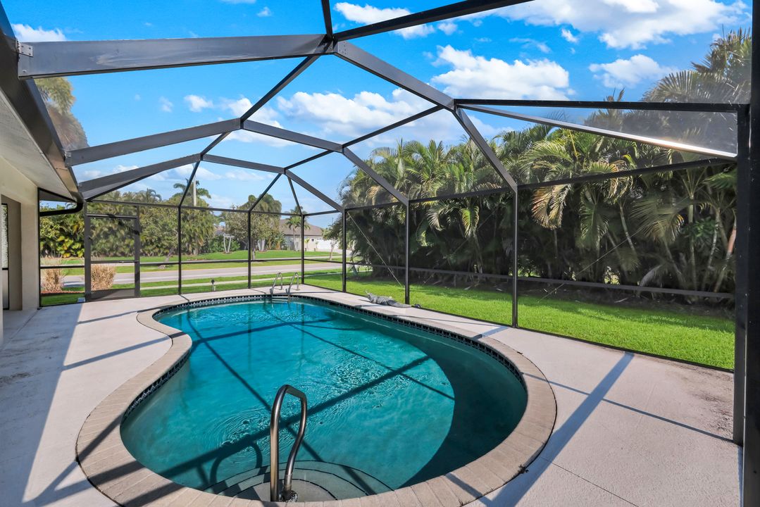 2725 SW 46th Terrace, Cape Coral, FL 33914