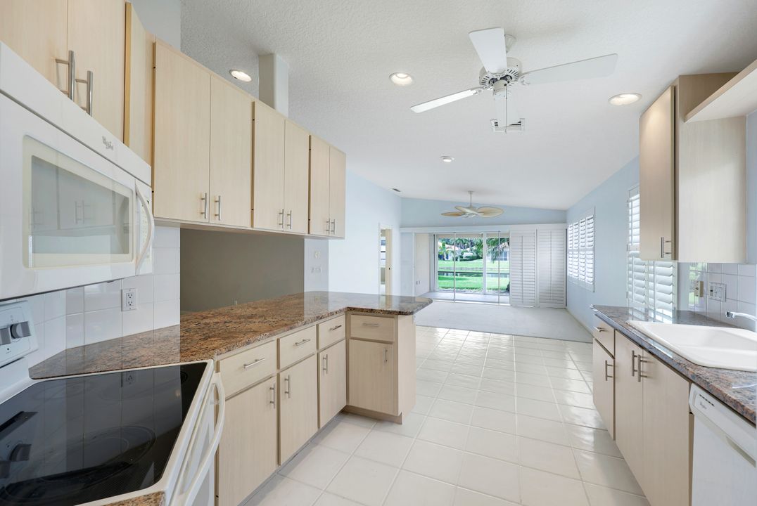 3556 El Verdado Ct, Naples, FL 34109