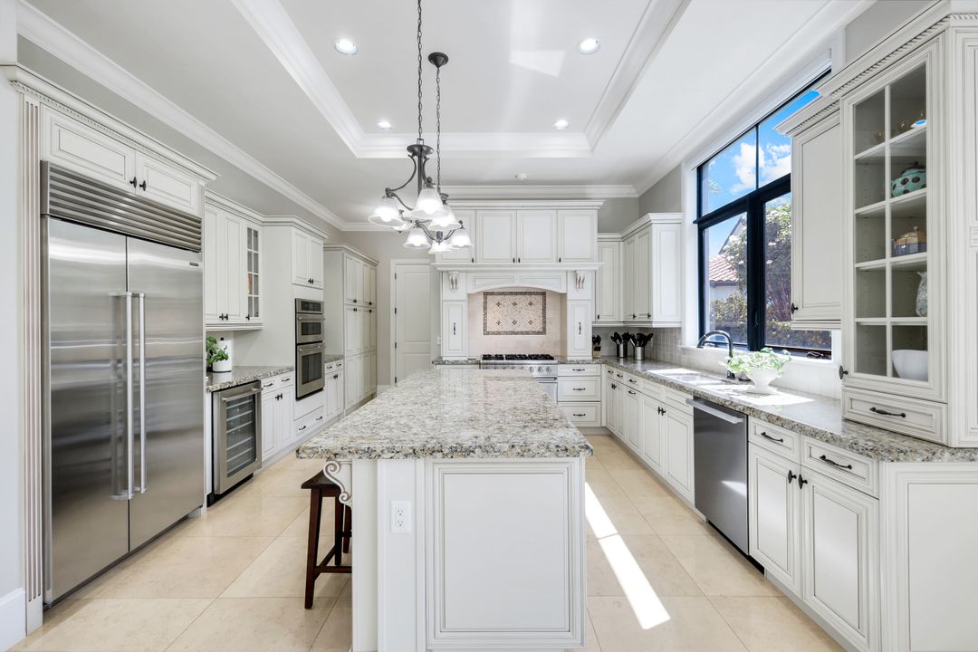 2351 Traditions Ct, Naples, FL 34105