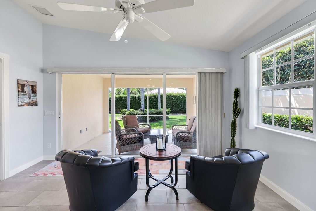 3343 Cayman Ln, Naples, FL 34119