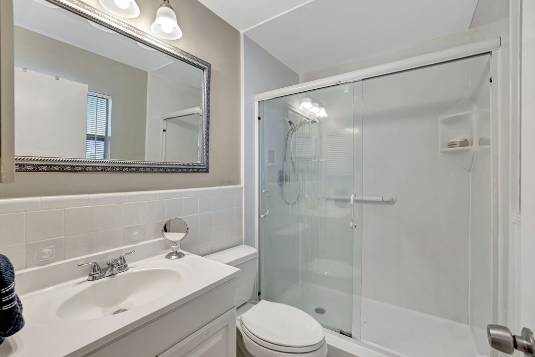 2840 14th St N, Naples, FL 34103