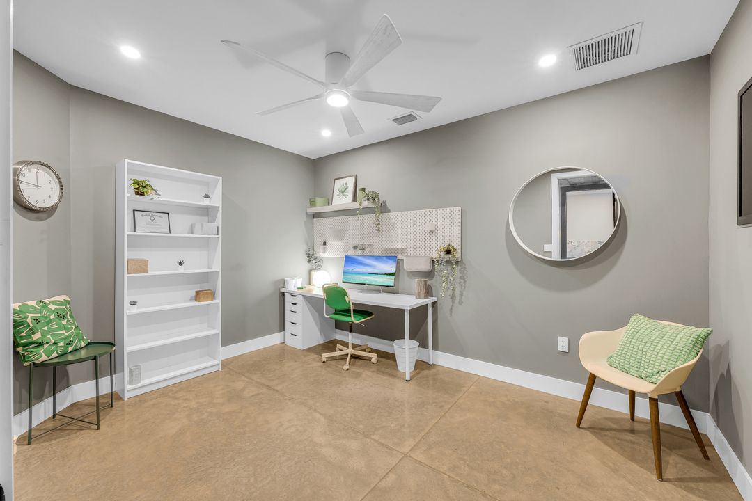 4412 Pinetree Blvd, Saint James City, FL 33956