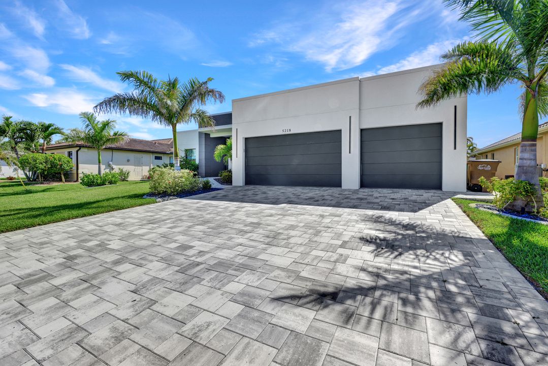 5218 Tiffany Ct, Cape Coral, FL 33904