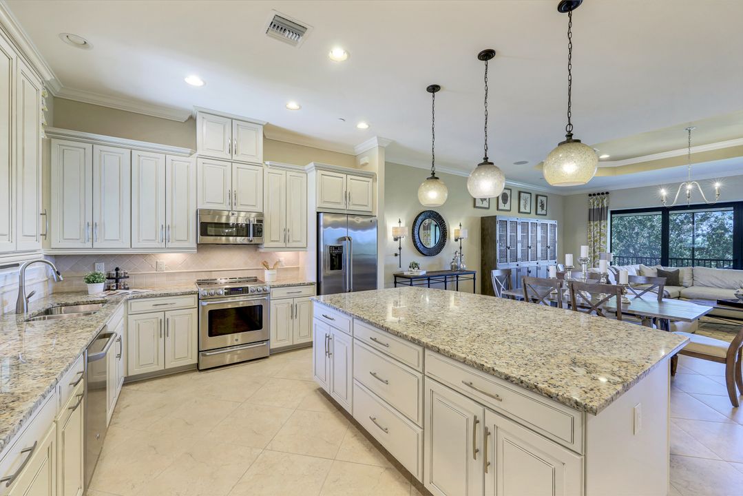 8756 Bellano Ct #202, Naples, FL 34119