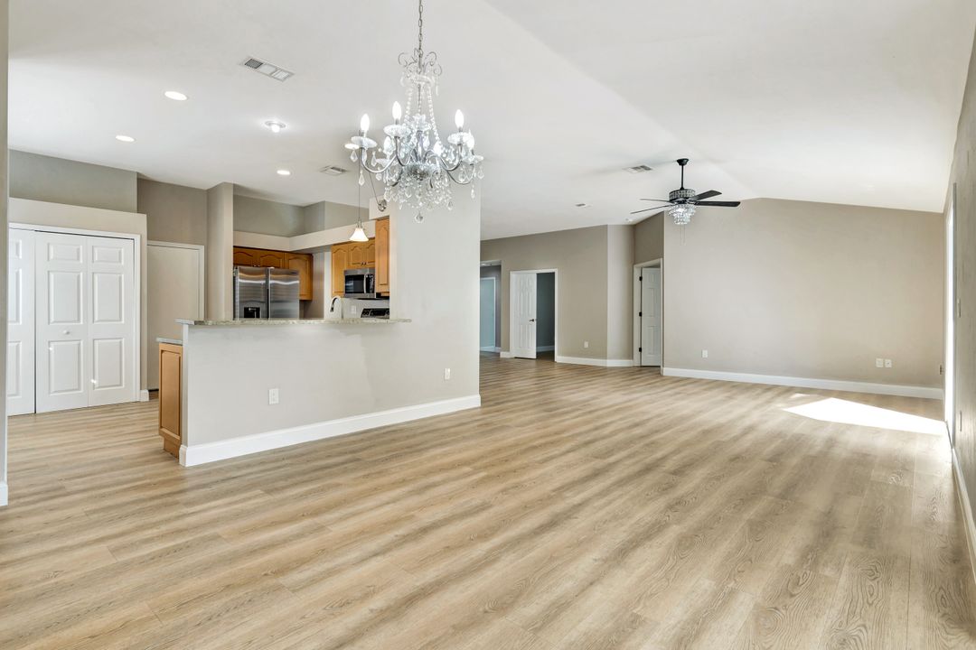 3650 Kent Dr, Naples, FL 34112