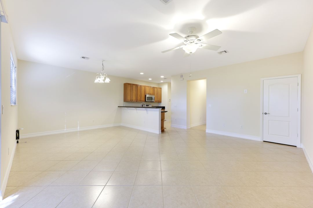 20720 Brassy Pine Way #29, Estero, FL 33928