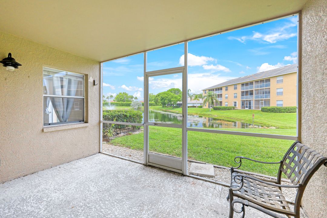 9650 Victoria Ln #B-102, Naples, FL 34109