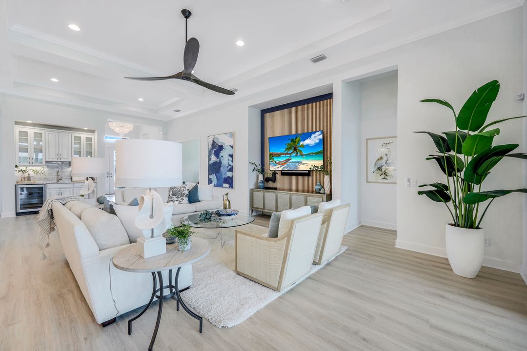 9463 Montelanico Loop, Naples, FL 34119