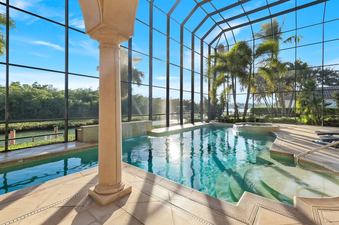 1450 Gulfstar Dr S, Naples, FL 34112