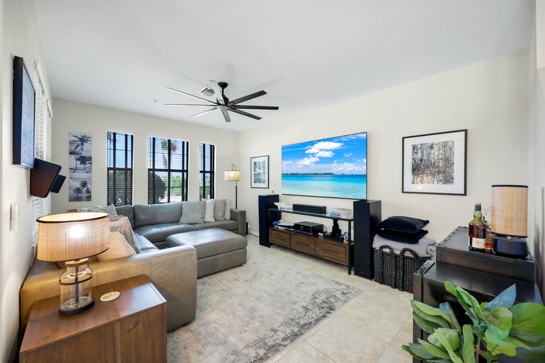 1399 Santiago Cir #1103, Naples, FL 34113