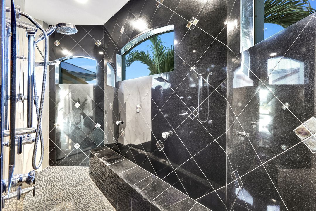 11929 Princess Grace Ct, Cape Coral, FL 33991