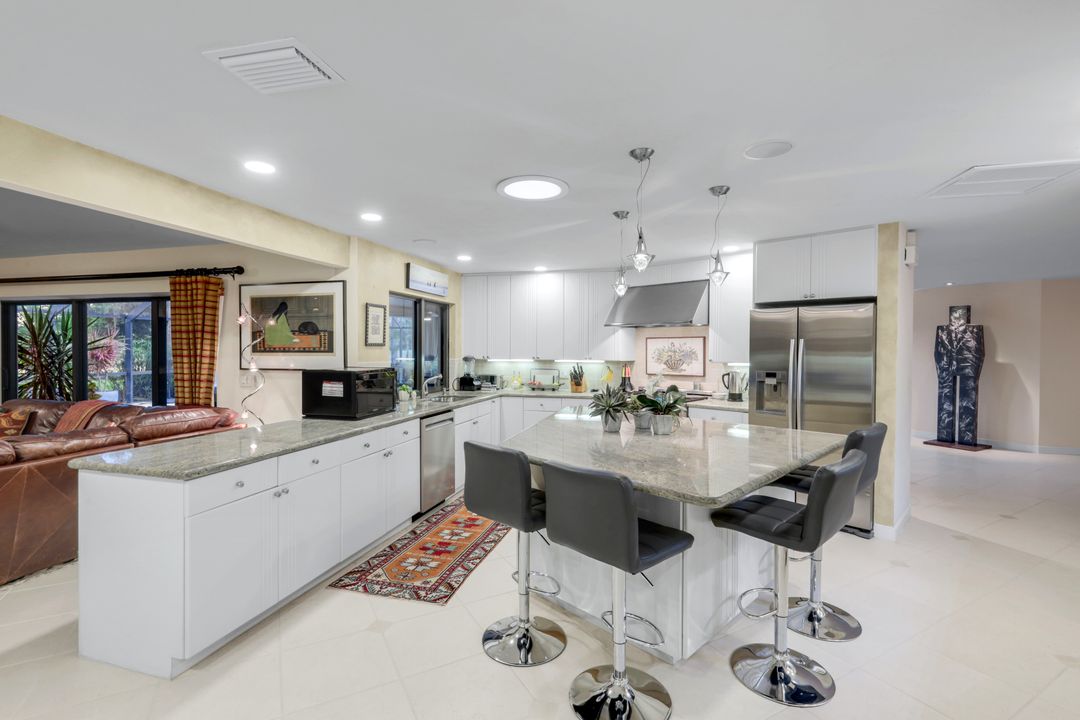 13024 Valewood Dr, Naples, FL 34119