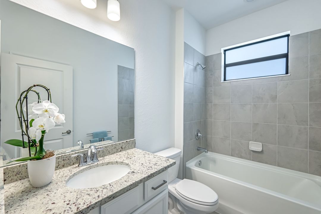 3272 Altimira Dr, Fort Myers, FL 33905