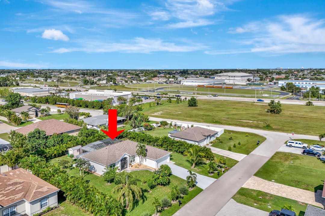 831 SW 17th Terrace, Cape Coral, FL 33991