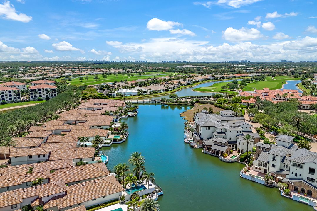 16653 Toscana Cir #704, Naples, FL 34110
