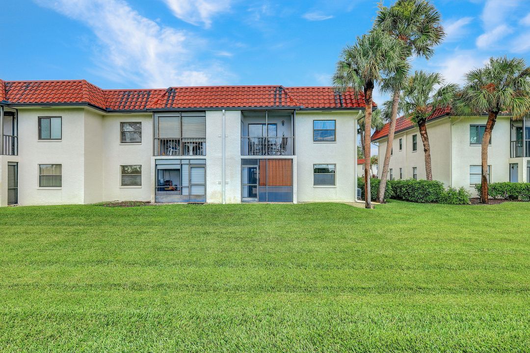 4346 27th Ct SW #201, Naples, FL 34116