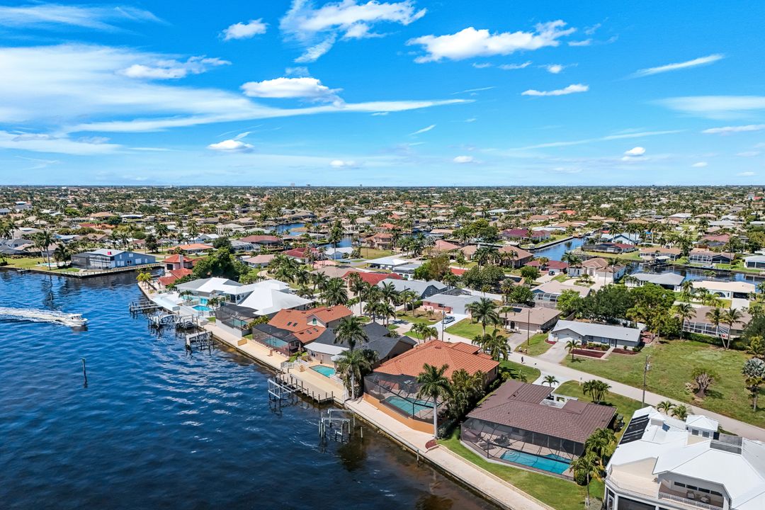 3115 SE 22nd Pl, Cape Coral, FL 33904
