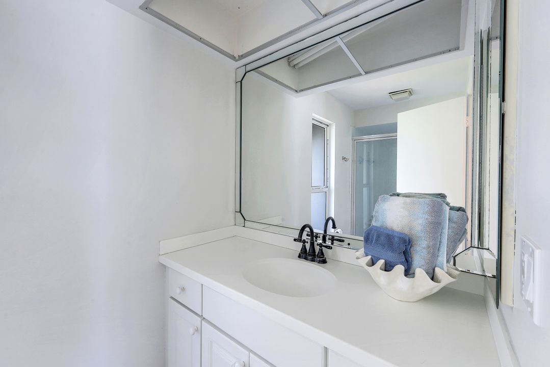 819 Perrine Ct, Marco Island, FL 34145