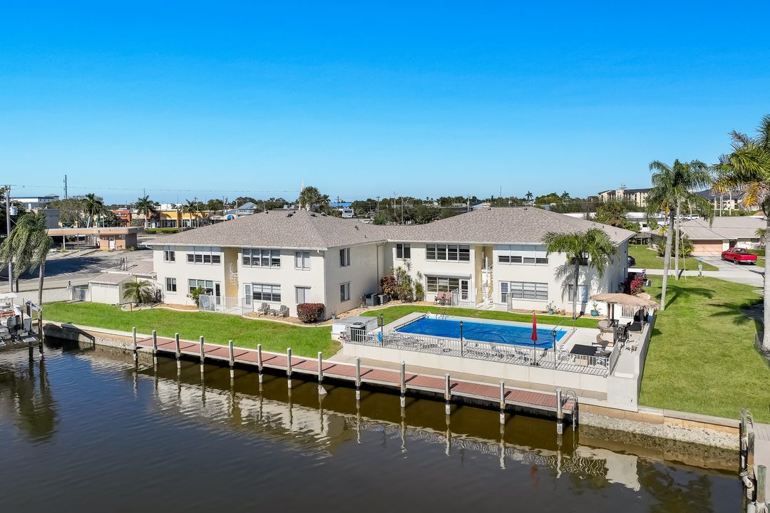 1706 Bikini Ct #202, Cape Coral, FL 33904