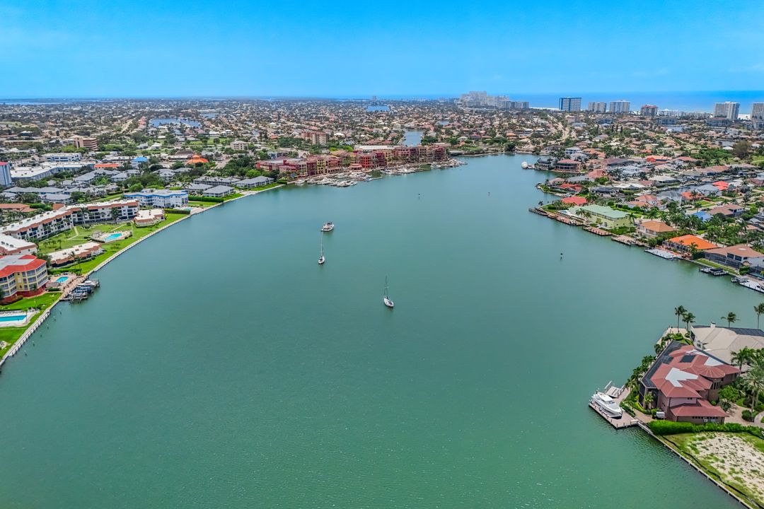 620 Rockport Ct, Marco Island, FL 34145