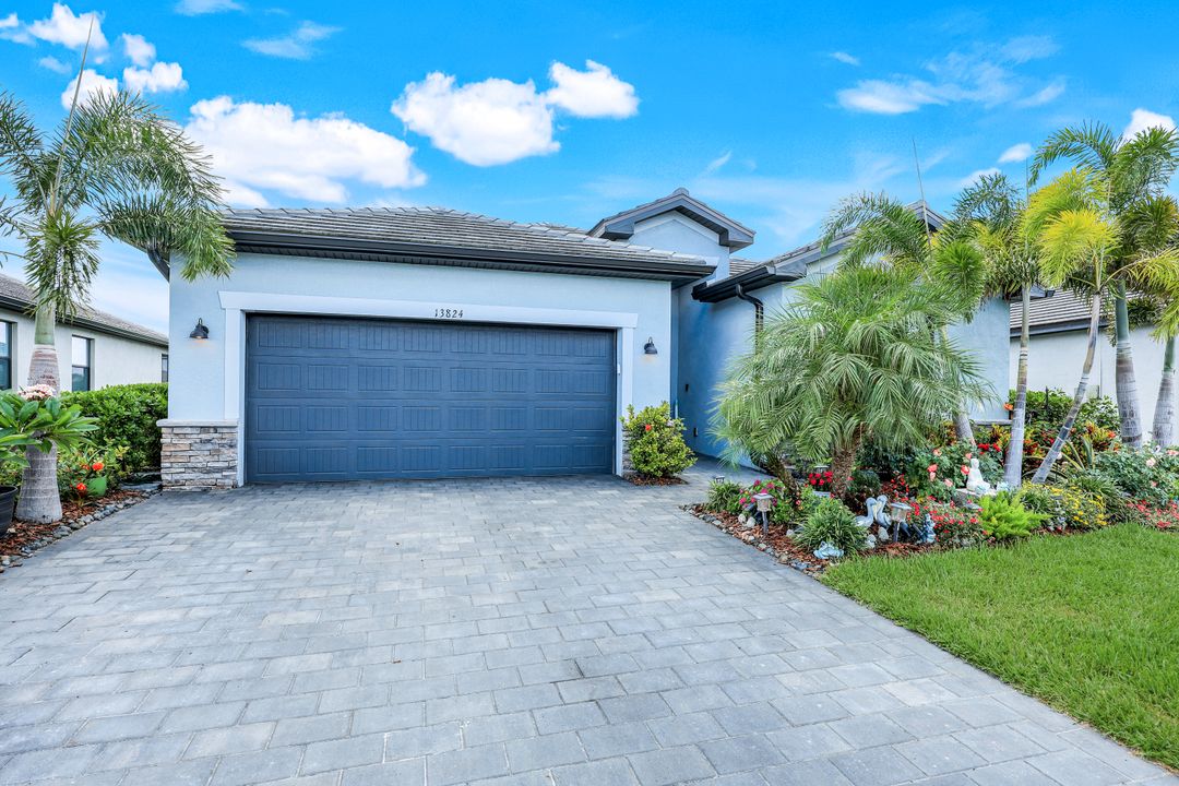 13824 Pine Lodge Ln, Fort Myers, FL 33913