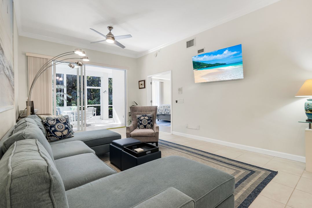 14530 Red Fox Run #215, Naples, FL 34110