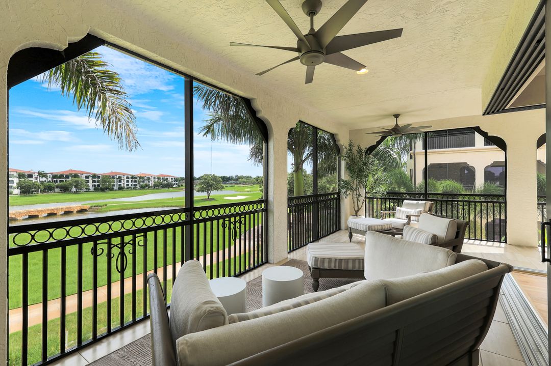 16391 Viansa Wy #202, Naples, FL 34110