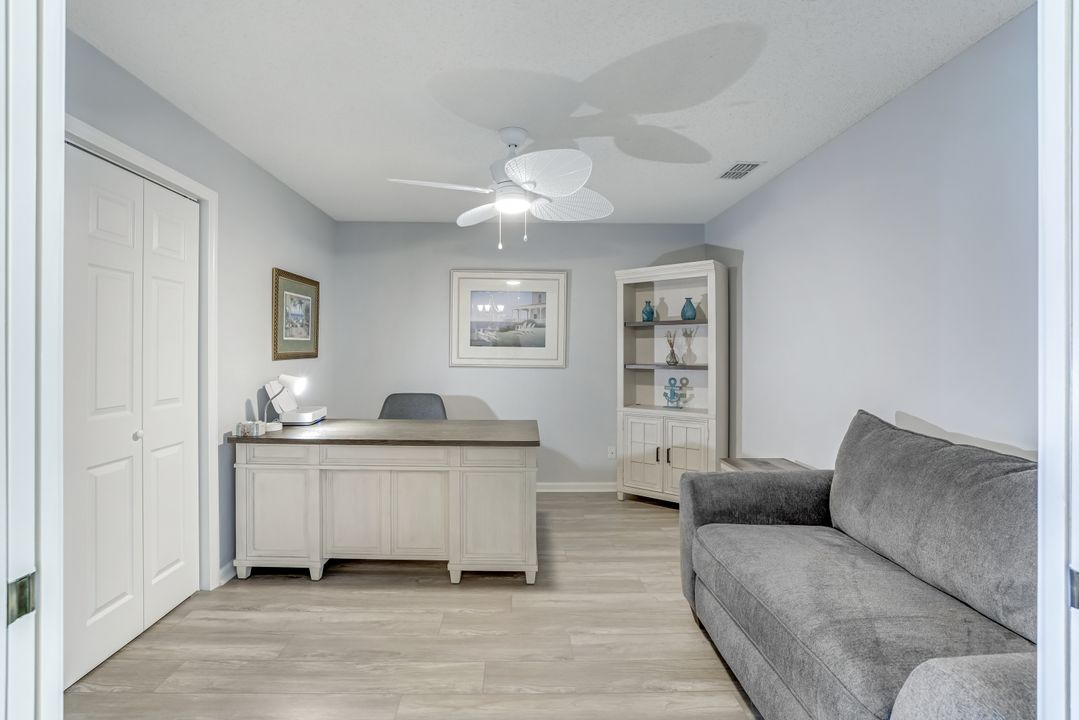 6860 Dennis Cir #K-204, Naples, FL 34104