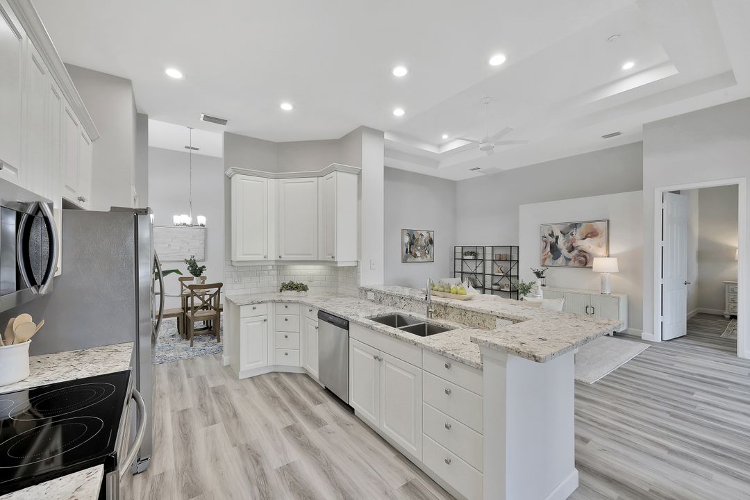 3376 Sandpiper Way, Naples, FL 34109