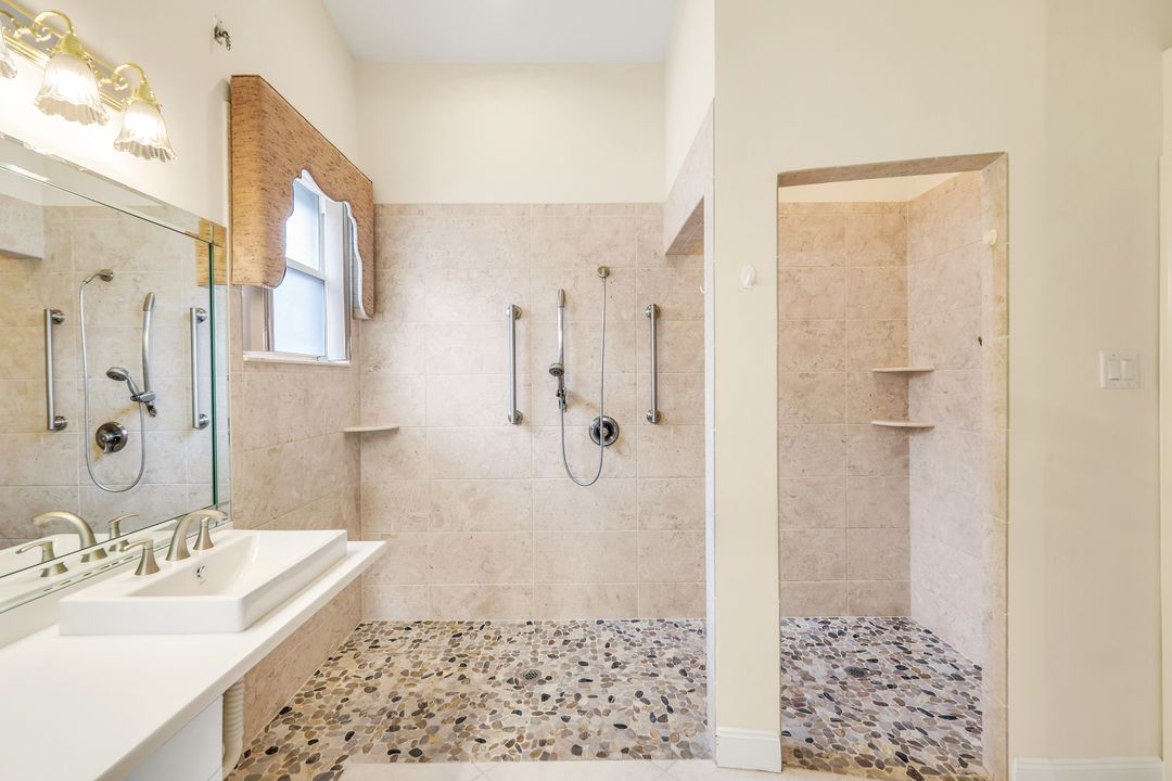 25551 Springtide Ct, Bonita Springs, FL 34135