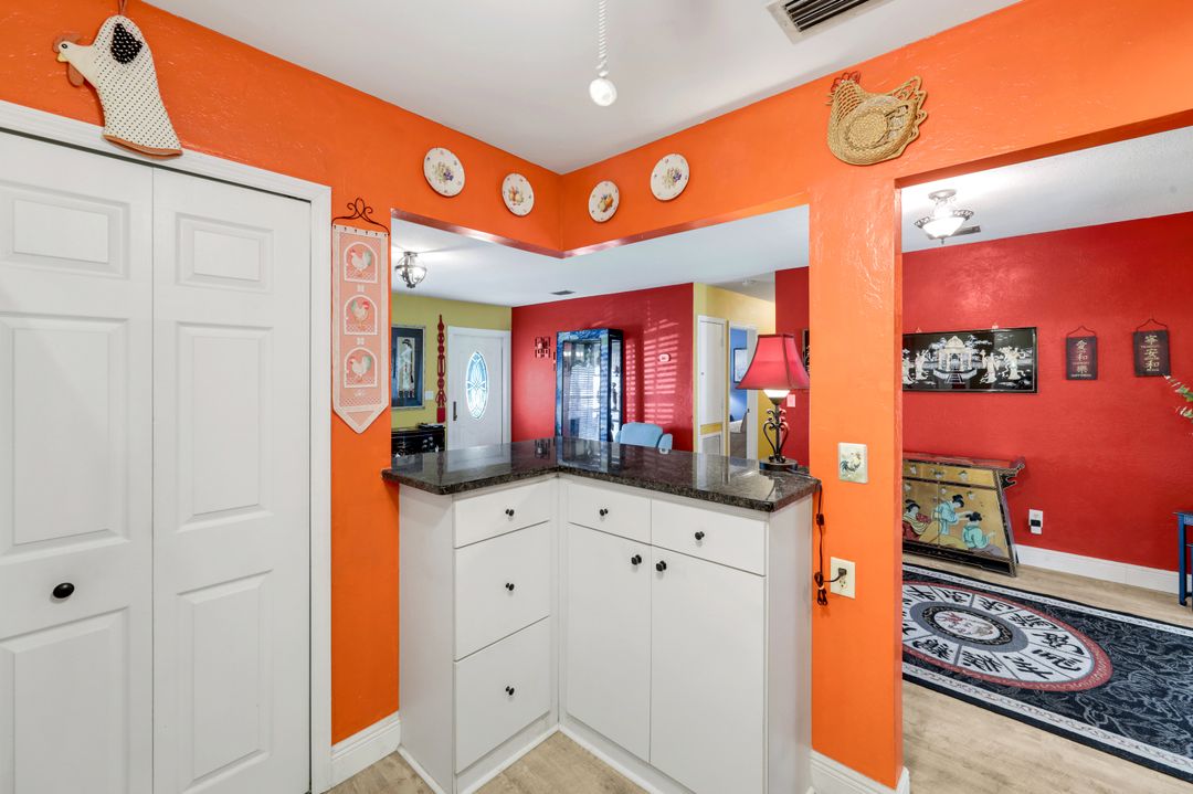 954 Jolly Rd, North Fort Myers, FL 33903