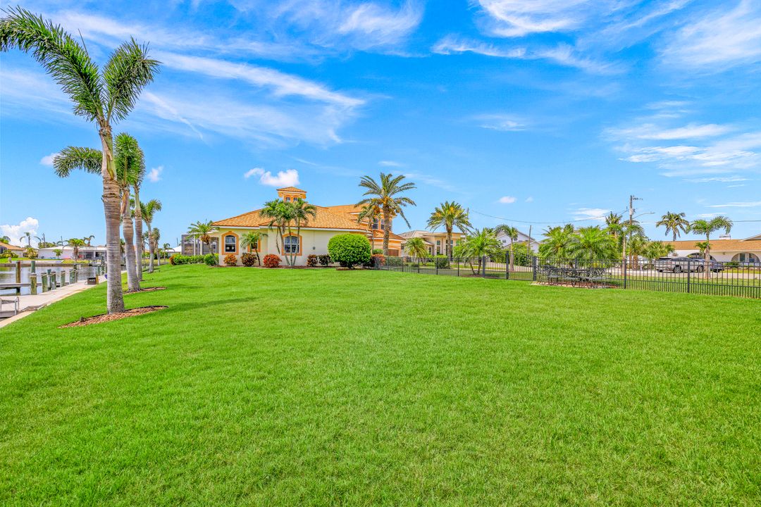 5227 SW 5th Pl, Cape Coral, FL 33914