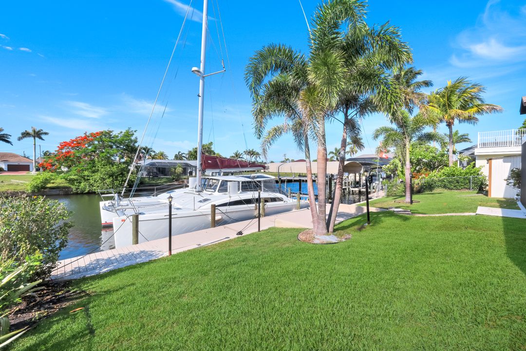 1528 SW 52nd Ln, Cape Coral, FL 33914