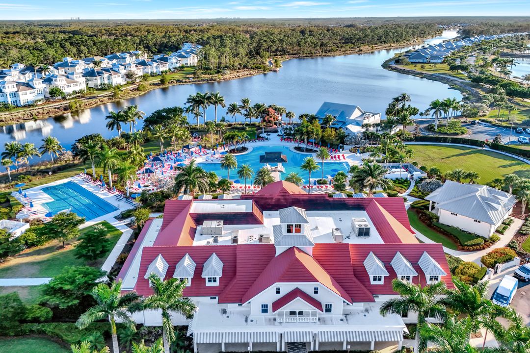 6348 Lyford Isle Dr, Naples, FL 34112