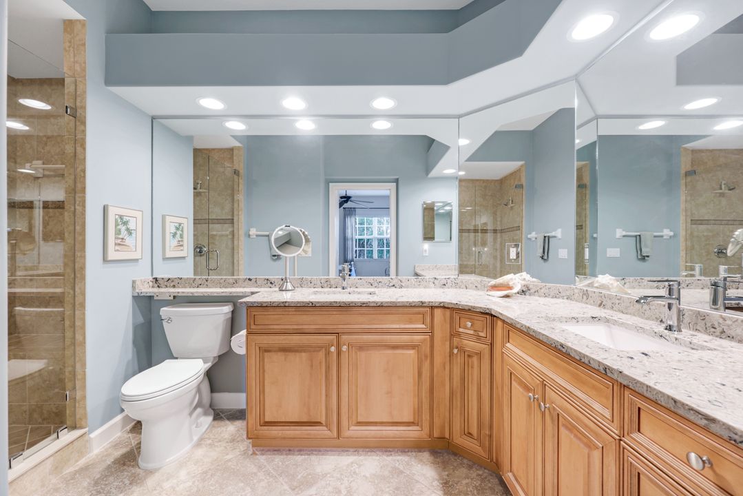 8721 Piazza Del Lago Cir #203, Estero, FL 33928