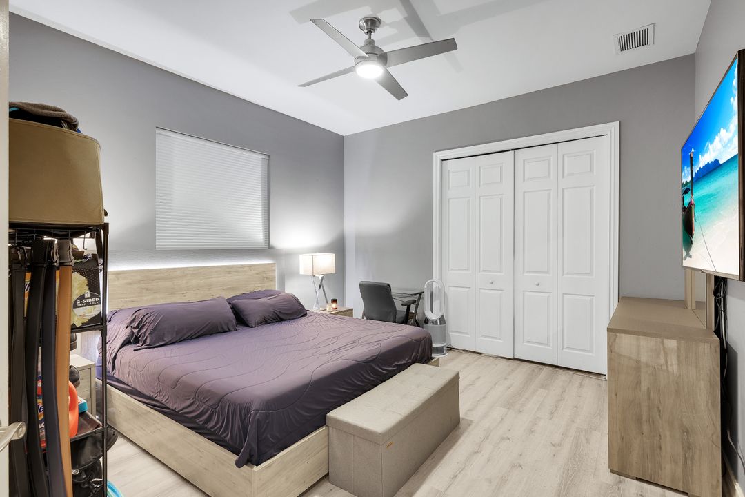 4727 7th Ave SW, Naples, FL 34119