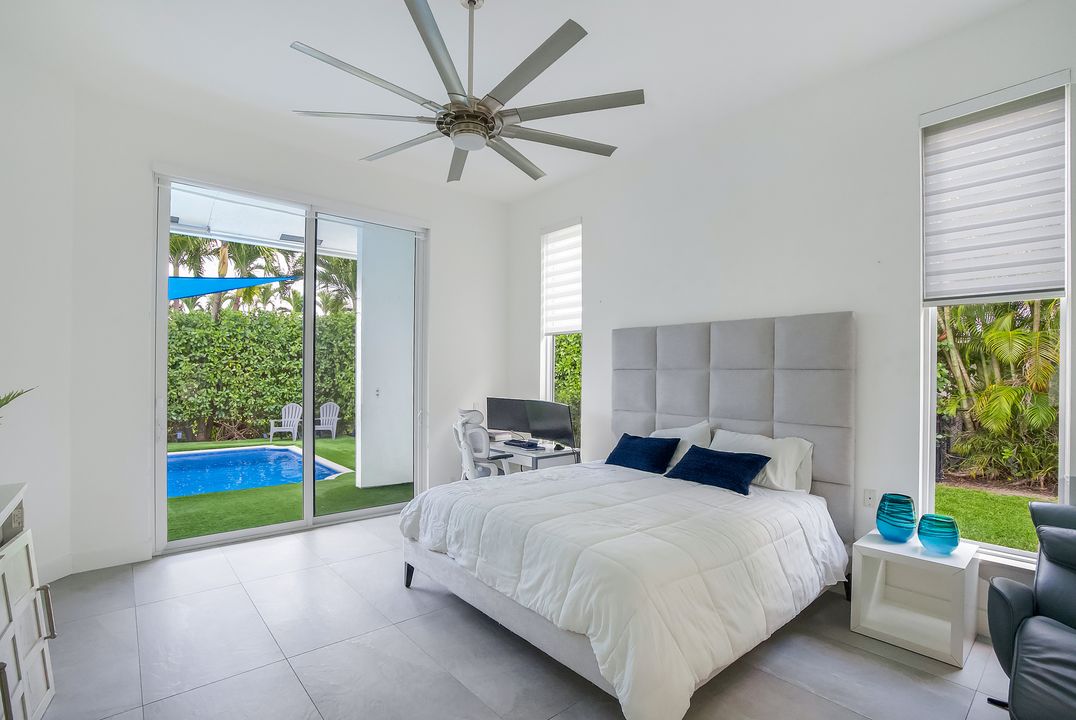 1002 Lake Shore Dr, Delray Beach, FL 33444