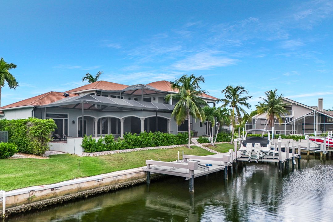 541 Taylor Ct, Marco Island, FL 34145