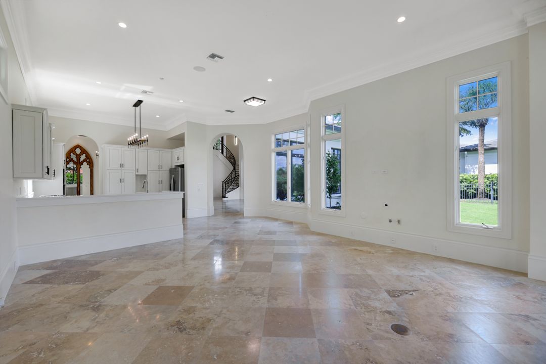 1609 Chinaberry Way, Naples, FL 34105