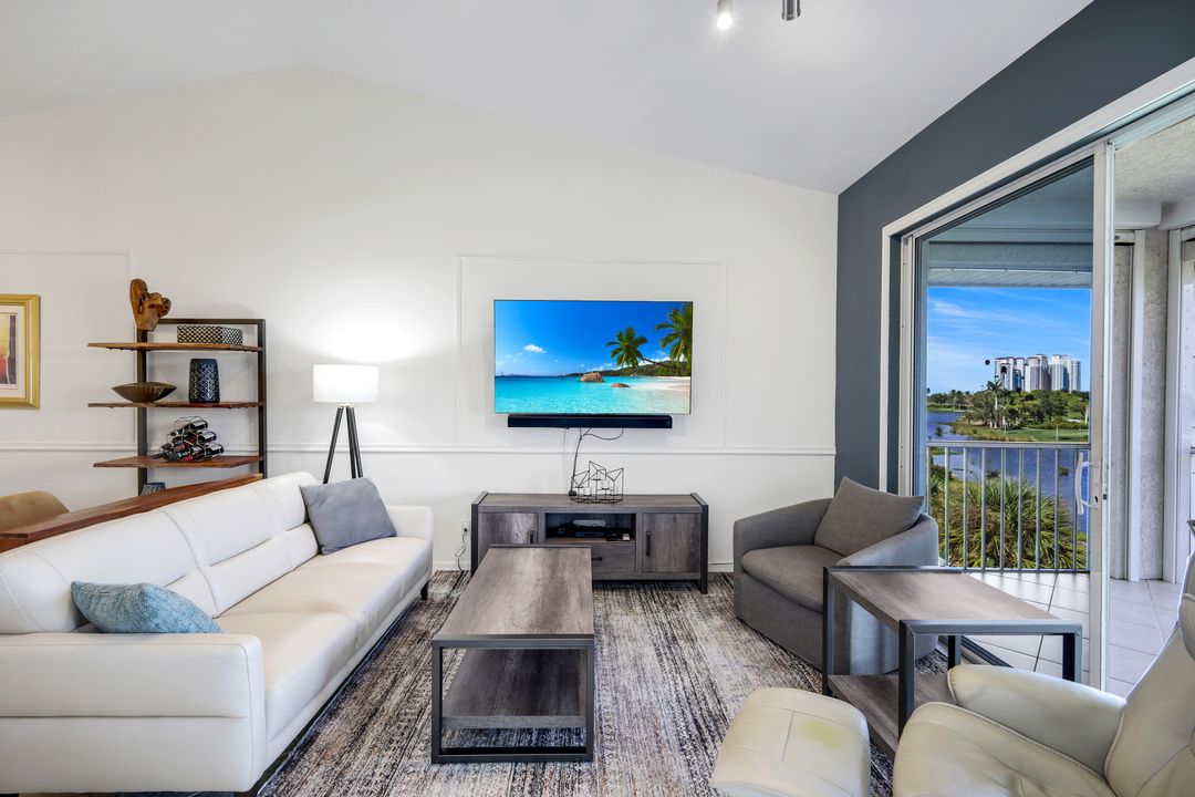 4130 Bayhead Dr #303, Bonita Springs, FL 34134