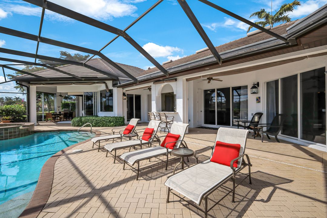 2390 King Palm Way, Naples, FL 34105