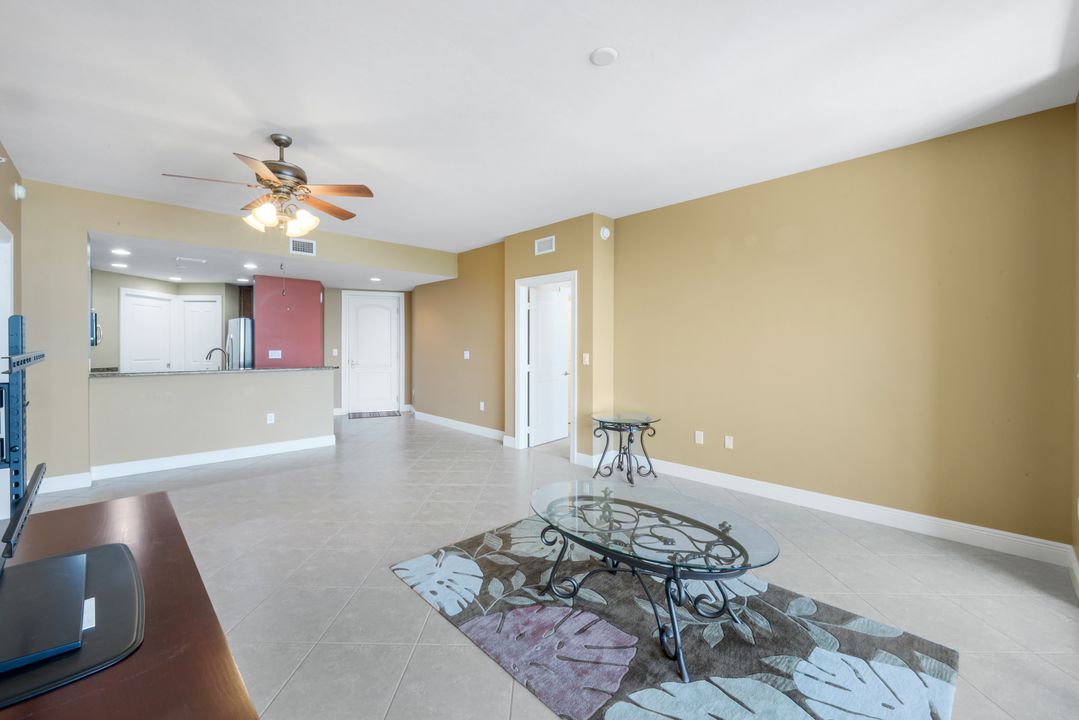 5793 Cape Harbour Dr #615, Cape Coral, FL 33914