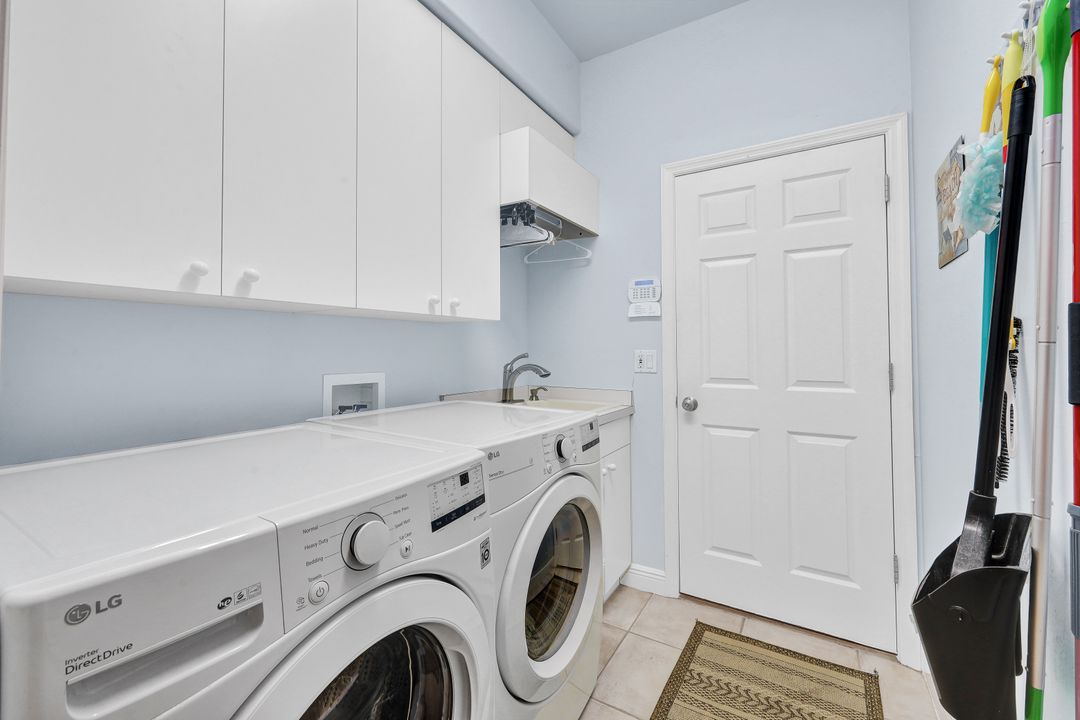 577 Somerset Ct, Marco Island, FL 34145