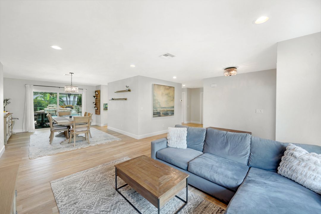27120 Edenbridge Ct, Bonita Springs, FL 34135