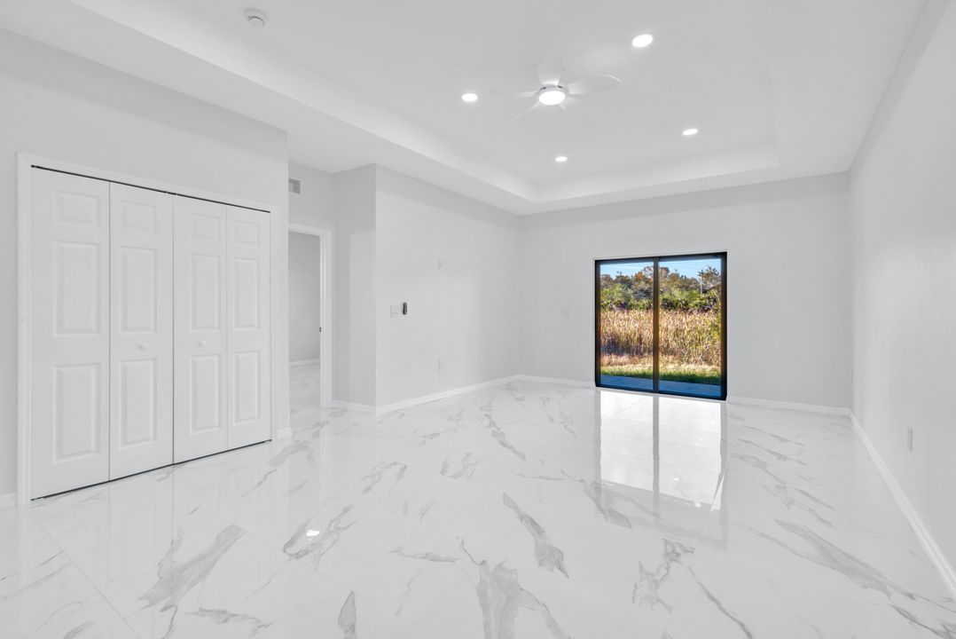 1237 Hillcrest St E, Lehigh Acres, FL 33974