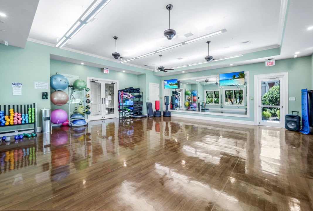10870 Maitland Way, Fort Myers, FL 33913
